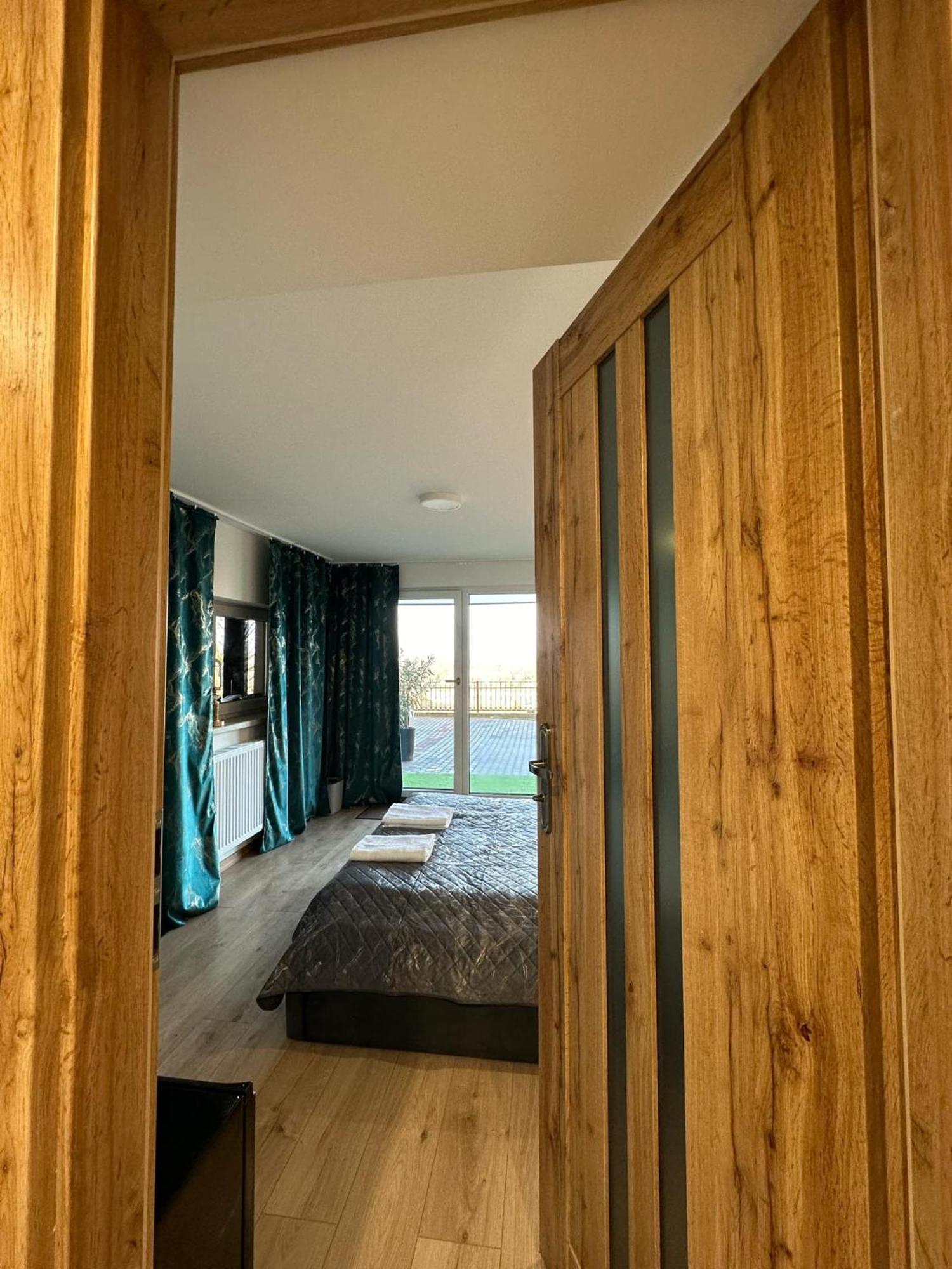 Apartament Bena Ze Zjawiskowym Tarasem Widokowym Chełmno Dış mekan fotoğraf