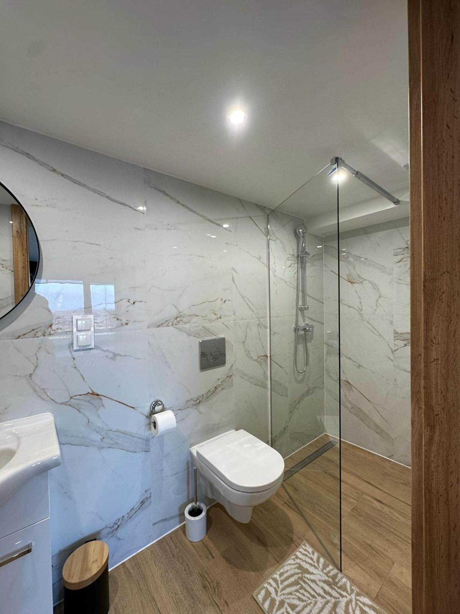 Apartament Bena Ze Zjawiskowym Tarasem Widokowym Chełmno Dış mekan fotoğraf