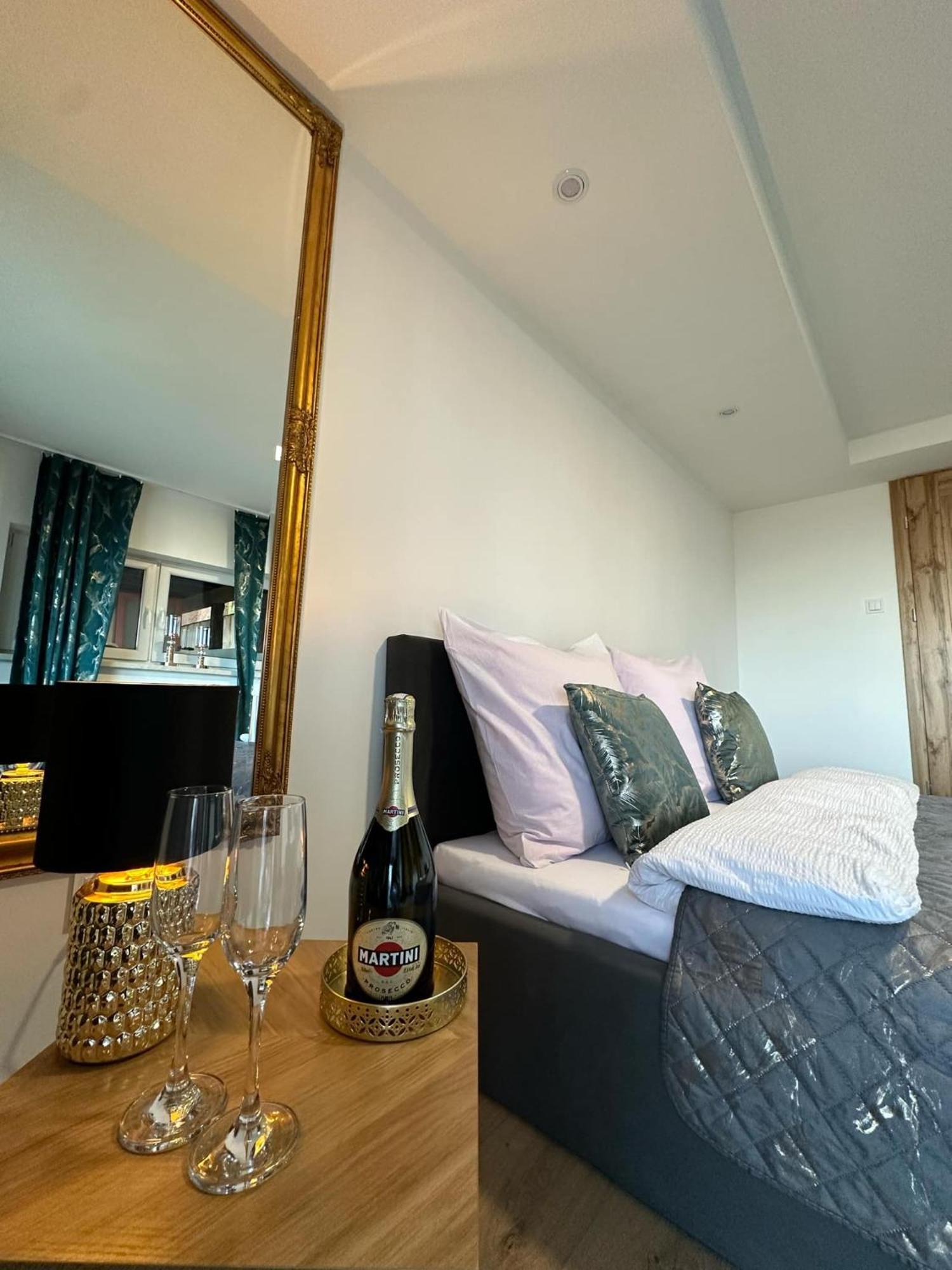 Apartament Bena Ze Zjawiskowym Tarasem Widokowym Chełmno Dış mekan fotoğraf