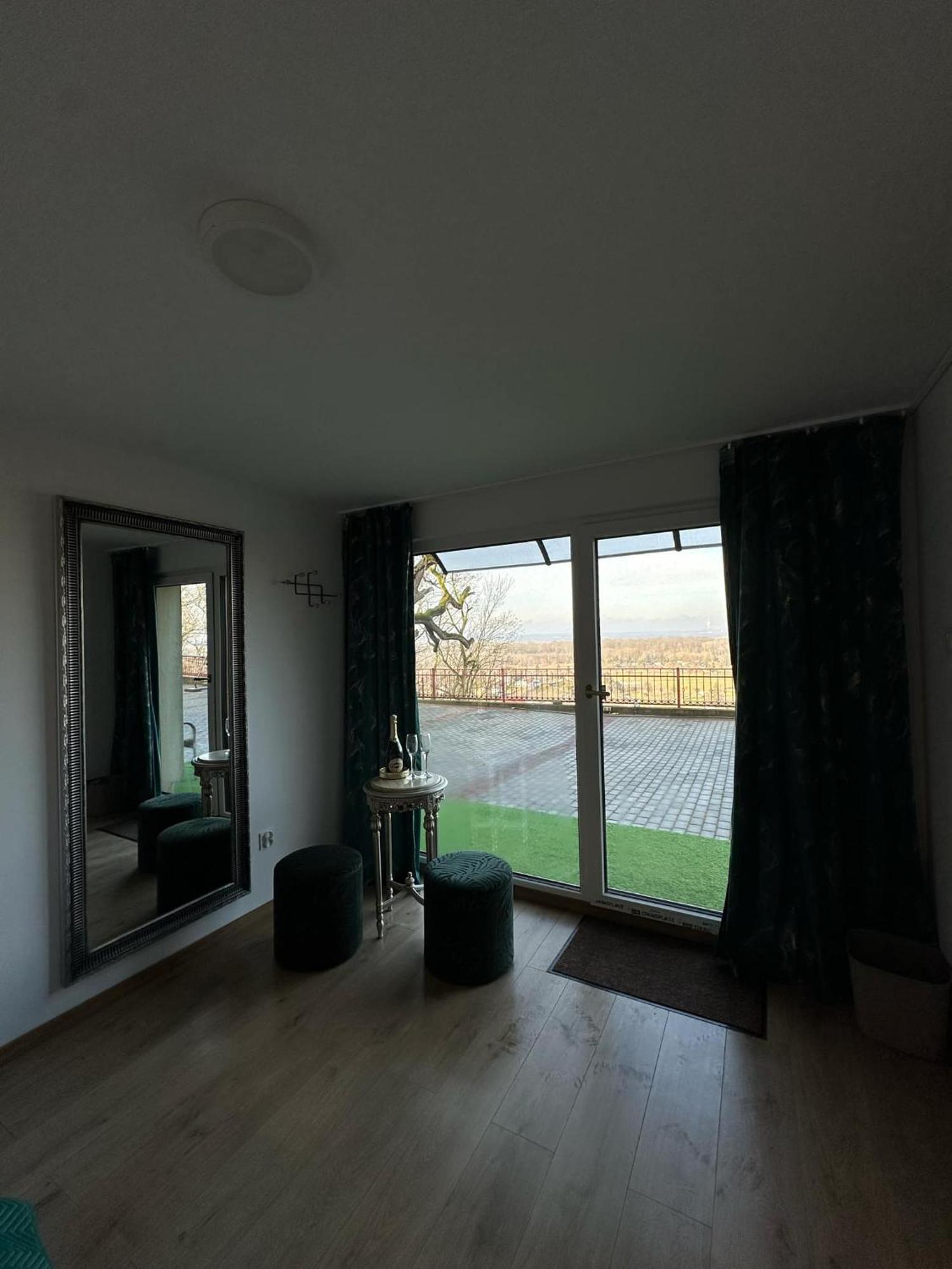 Apartament Bena Ze Zjawiskowym Tarasem Widokowym Chełmno Dış mekan fotoğraf